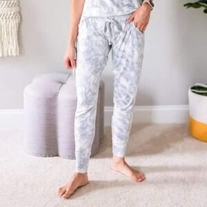 Latched Mama Cloud Joggers